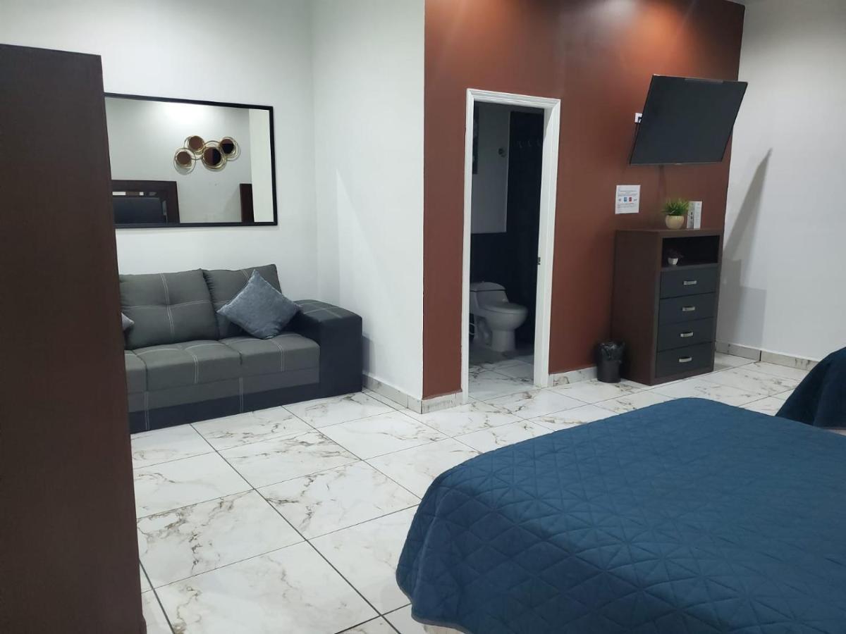 Suites Motel La Frontera Juárez Exteriör bild